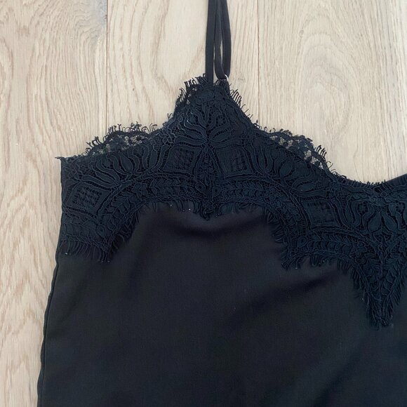 Heartloom Lace Tank - Picture 2 of 4